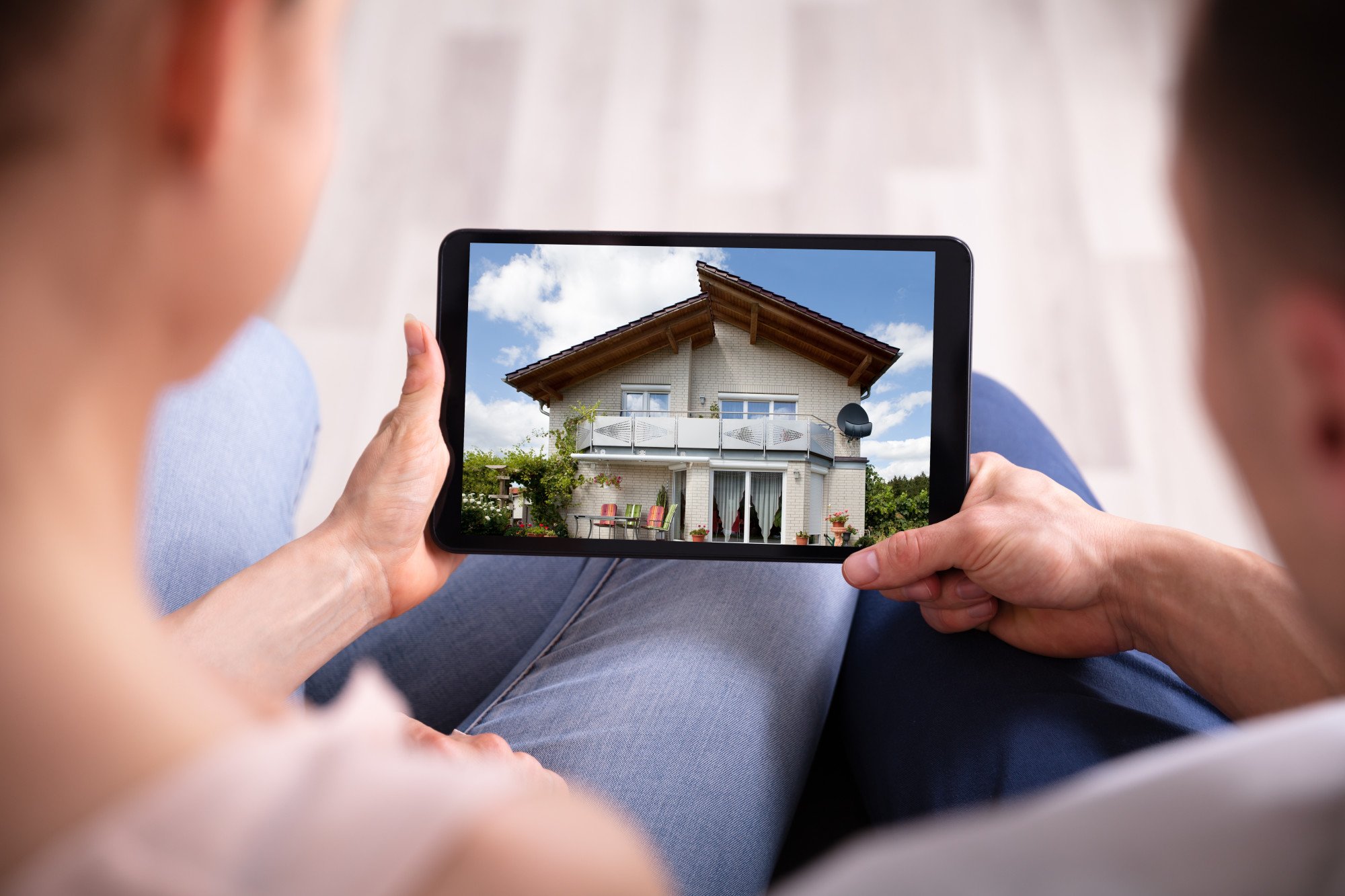 How Professional Real Estate Photography Can Help You Sell Your Home