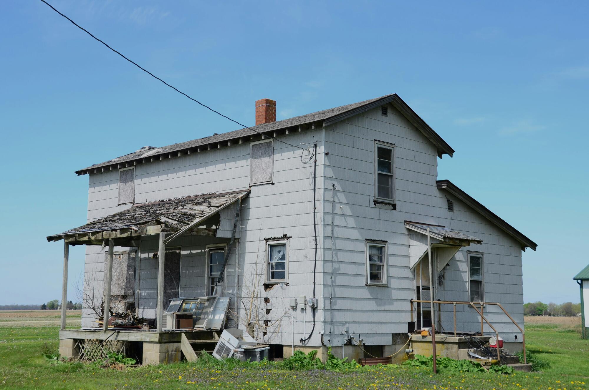 house with structural problems